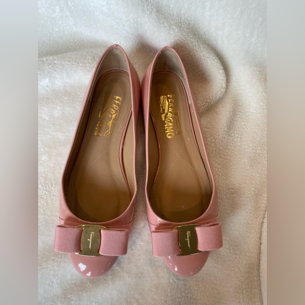 Ferragamo Varina Pink Patent Leather Ballet flat